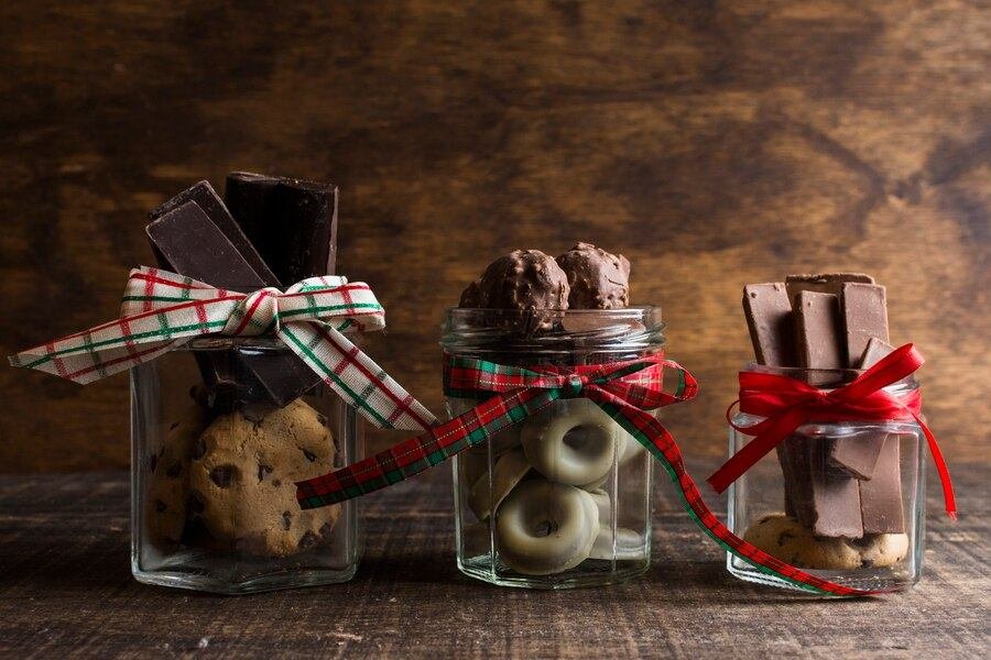 Explore Decadence: What's Hot in Chocolate Gifts This Year?
