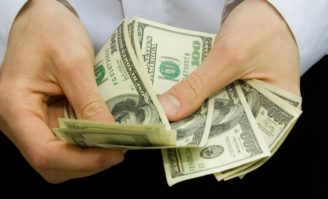 3 Top Dividend Stocks